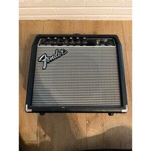 Fender Black 15G 38W Guitar AMP PR495 With Cord Tested Works Great